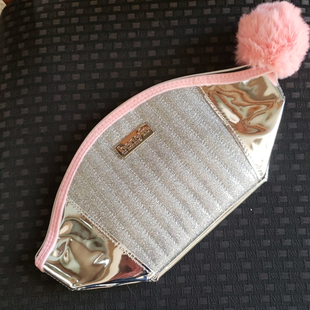 Benefit pom pom bag